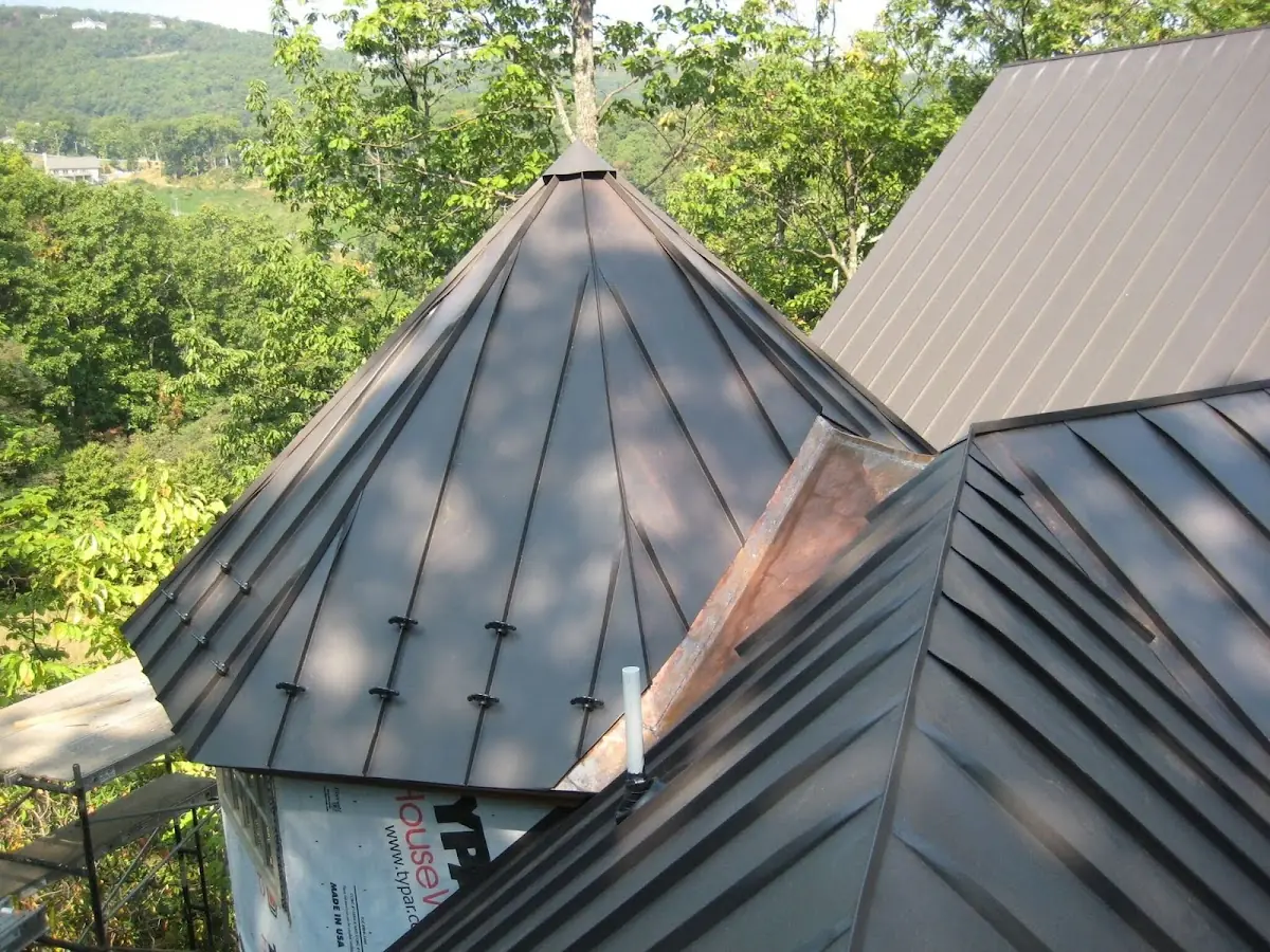 Professional Roof Tarp Installation by Craftsman Roofing in Southwest Hills